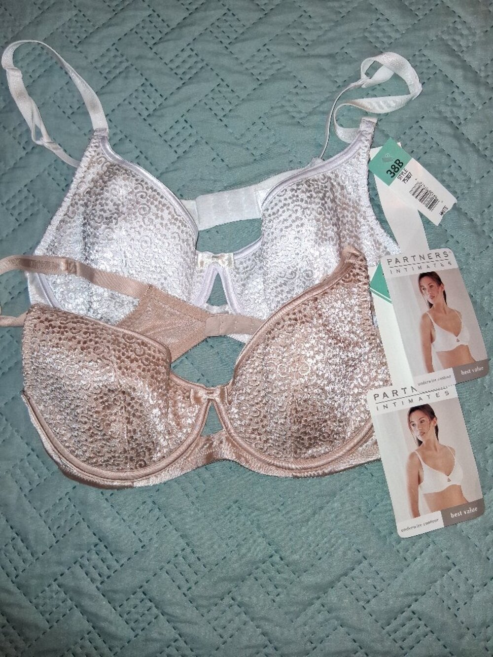 NWT Partners Underwire Bras-White & Nude 36B